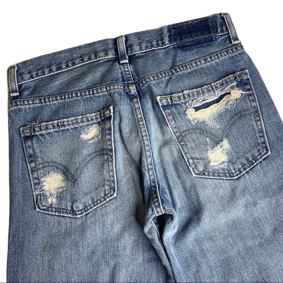 Upcycled Vintage: LF Furst of a Kind ☯︎︎ Levi's® Cut Off Denim Jeans Shorts ☯︎︎ - Picture 7 of 16